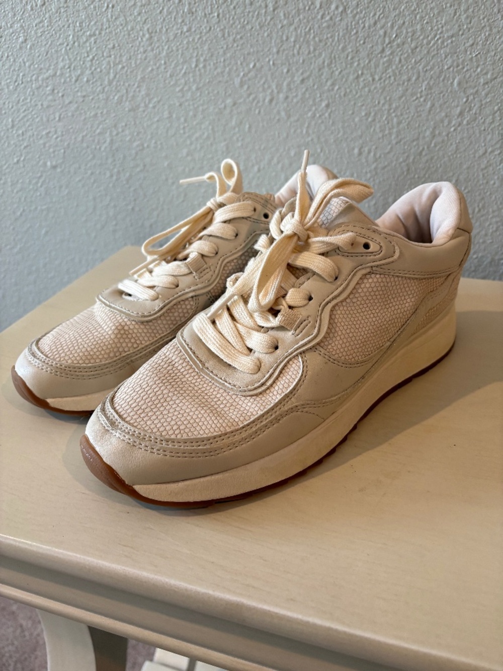 Zara Cream Snake Accent Sneakers Size 38 7.5 London Exclusive